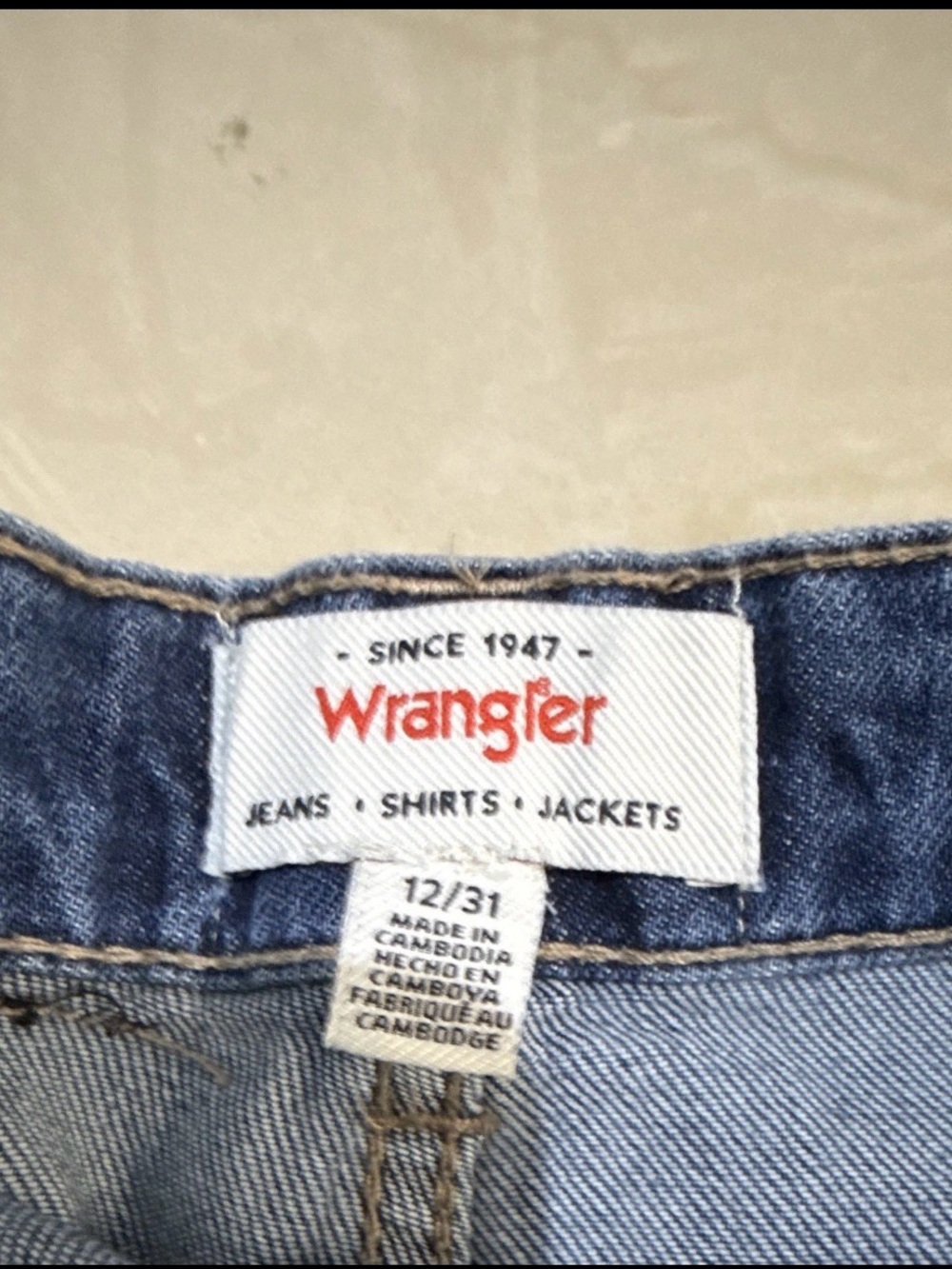 Wrangler Relaxed Fit Light Blue Denim Jeans